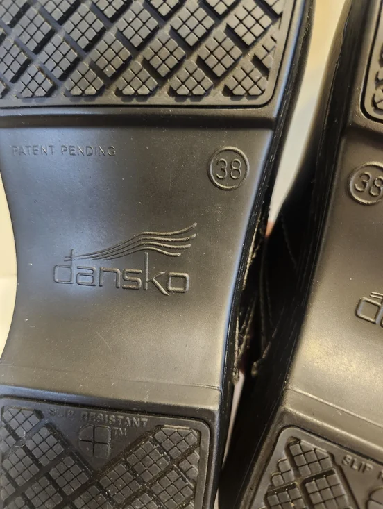 New Dansko XP 2.0 Black Waterproof Leather Closed Back Clogs Sz.8/38 Ret. $165 - Picture 8 of 8